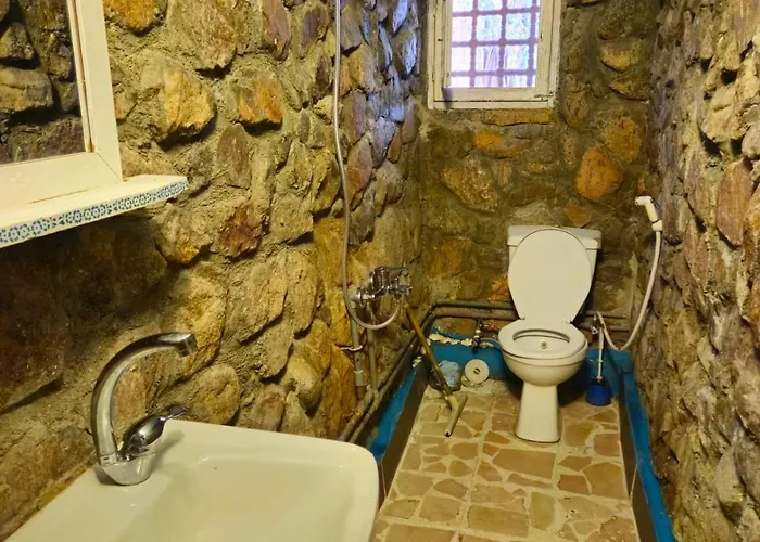 Otel Rocky House *