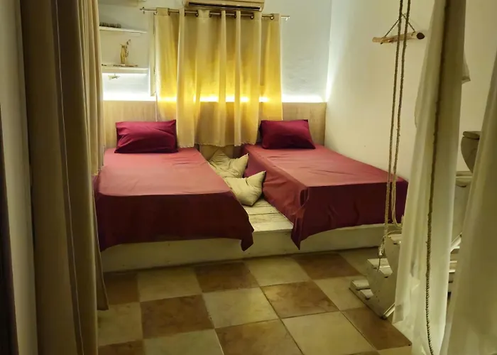 Rocky House Otel *